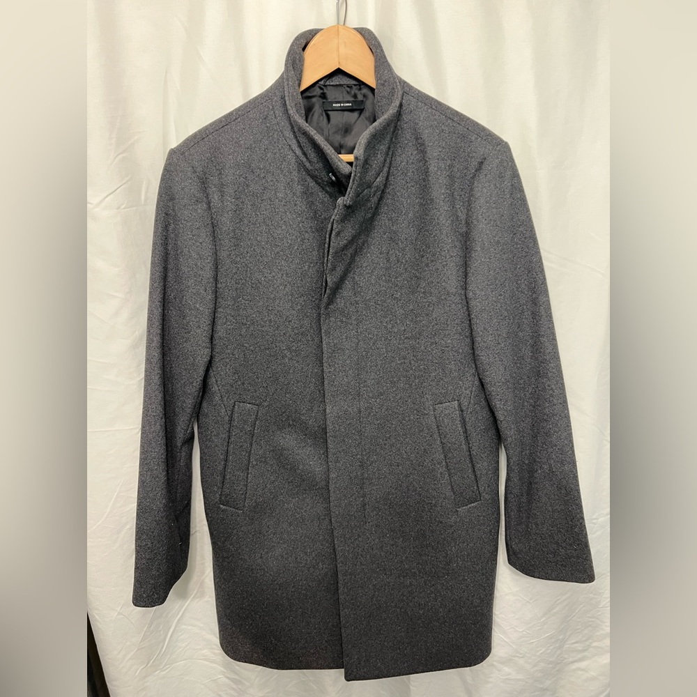 Club Monaco Men Top Coat size 40 Gray Lined Wool Italian Fabric Peacoat